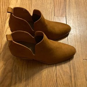 Corky’s boutique booties tan color, never worn